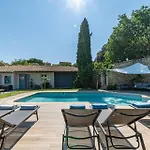 Frühstückspension Des Oliviers Nîmes